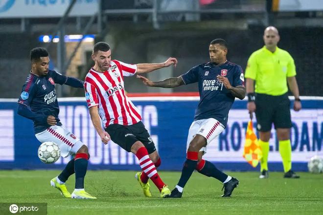 一再打破纪 一再打破纪