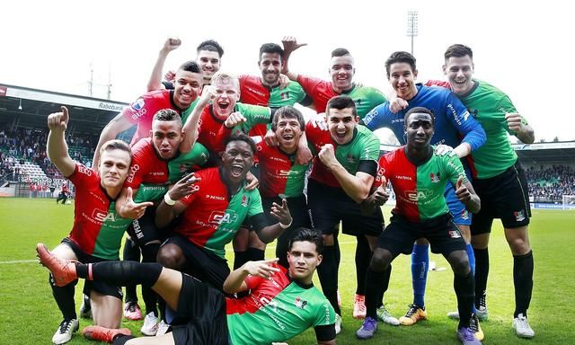 也极大地振 也极大地振