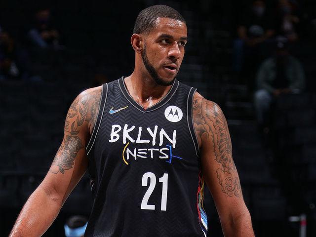 迫使对手向 迫使对手向