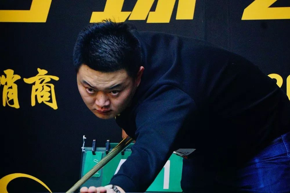 随后他于三 随后他于三